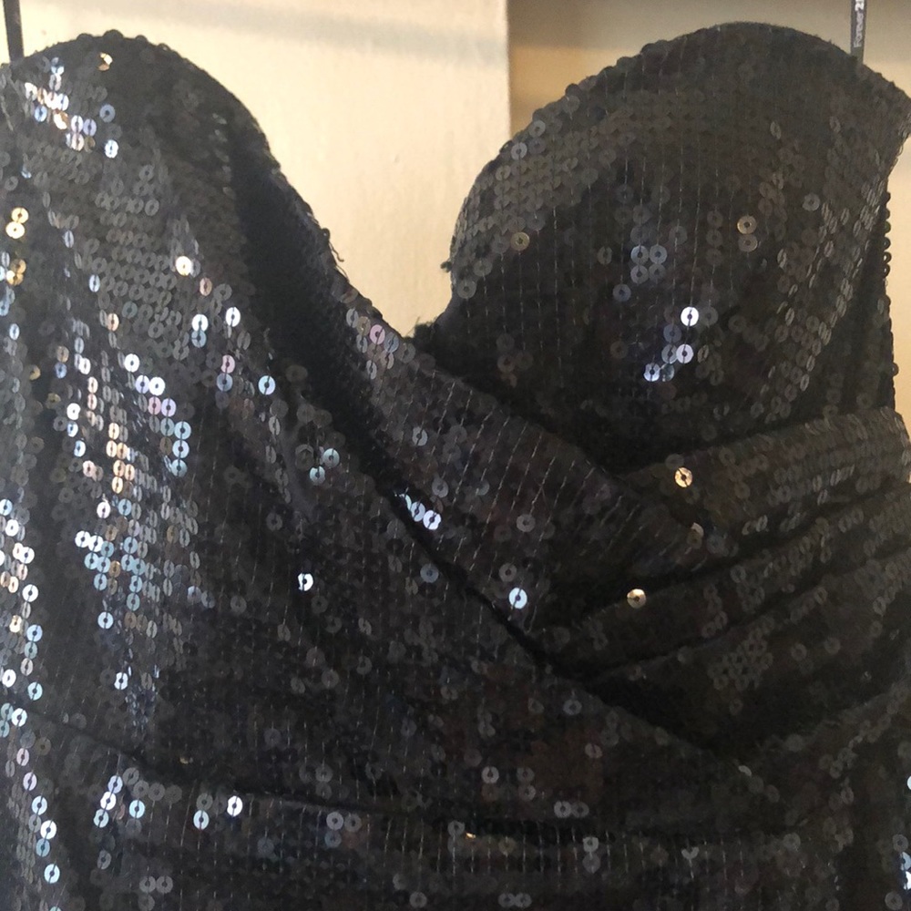 Forever 21 black sequined strapless dress - Picture 2 of 3